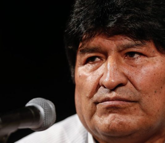 Se enojó el Evo porque a los bolivianos le cobran la atención medica en Salta