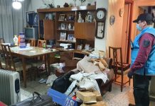 Villa del Parque: delincuentes ataron y golpearon en la cara a una jubilada de 95 años para robarle sus dólares