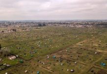 Los terrenos tomados en Guernica ya se venden por las redes sociales a 50 mil pesos