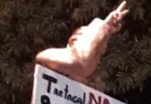 Vandalizaron la estatua de Kirchner “Tartagal no quiere mas políticos chorros”