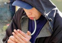 Parecía que vendía panchos, pero en realidad lo que ofrecía era pasta base en B° Ceferino