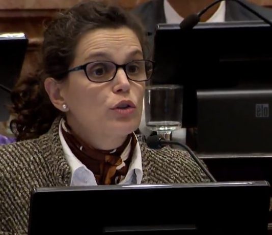 Educación exige a los directores la nómina de los maestros adheridos al paro docente