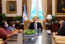 Paritaria docente: el Gobierno y los gremios acordaron un aumento de 32% en tres cuotas y con cláusula de revisión