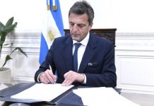 El oficialismo presentó un proyecto para que solo paguen Ganancias los trabajadores que ganan más de $150.000 por mes
