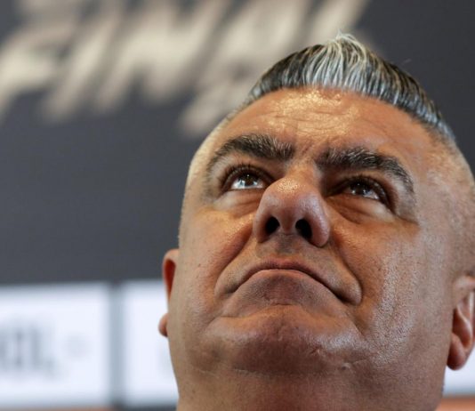 El “Chiqui” Tapia fue silbado en su aparición en La Bombonera