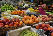 A pesar de los 15 acuerdos y controles de precios, los alimentos subieron hasta siete veces más en la Argentina