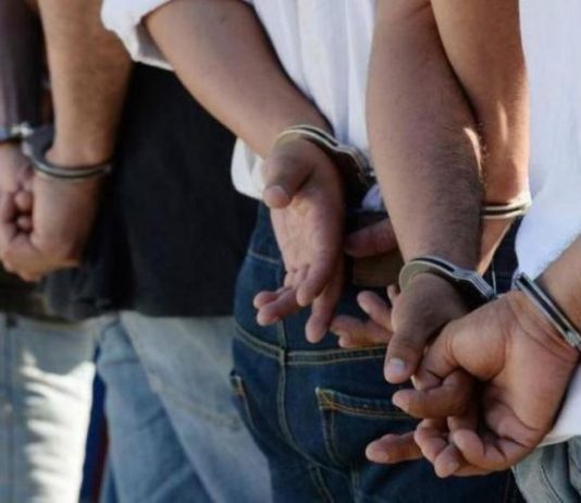 8 detenidos por lesionar gravemente a un hombre en Barrio Libertad, entre ellos 2 mujeres