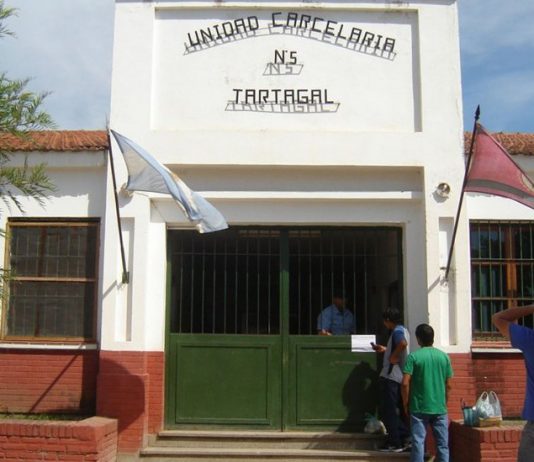 Un oficial se cansó del hostigamiento y le fracturó la mandíbula a su jefe en la Cárcel de Tartagal