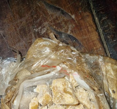 Una mujer simulaba vender “panchos” pero en realidad ofrecía cocaína en B° Ceferino