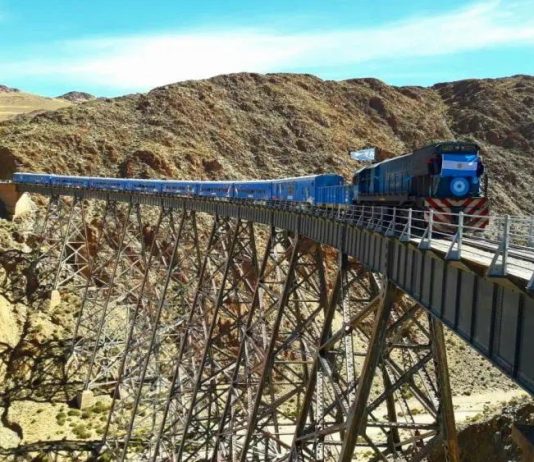 $128.500 para hacer 20 km en el Tren de las Nubes: Buenos Aires-Mar del Plata 404 Km $ 32.000 mil