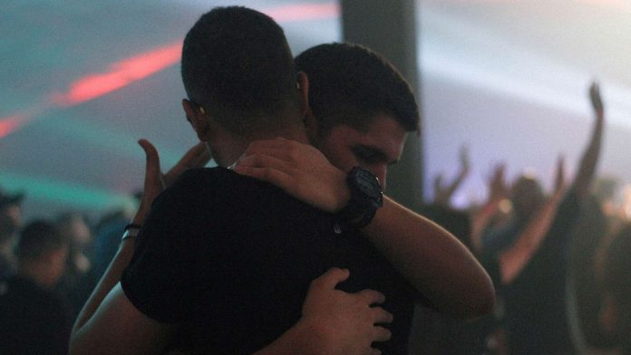 pareja de hombres