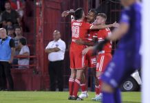 Líder absoluto: River Plate goleó a Huracán y estiró su ventaja de la mano de Rondón