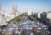 El gasto en planes se multiplicó por 500 desde que las organizaciones sociales distribuyen los recursos