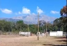 Treparon los postes como monos y se robaron 400 metros de cable los cables del picadero gaucho en Quijano