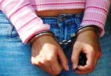 Condenaron a la mujer que amenazó a su madre y lesiono a un policía en la comisaria