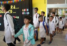 Gobierno evalúa declarar a la educación como un servicio esencial para evitar los paros docentes