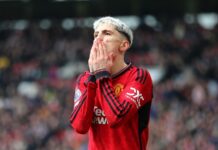 Garnacho, la pesadilla del Everton: los dos penales que le cometieron en la victoria del Manchester United