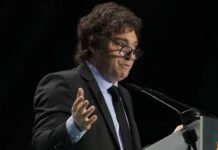 Milei sube la apuesta contra empresarios a los que trata de “chorros”