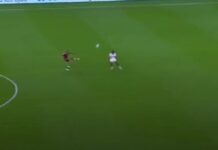 El golazo de Salomón Rondón desde mitad de cancha en Venezuela-Canadá que se candidatea a ser el mejor de la Copa América