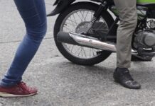 Condenan a más de tres años de prisión a un delincuente que apuñaló a un motociclista durante un violento intento de robo
