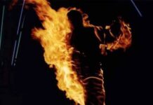 Piden 11 años de prisión para la mujer acusada de rociar con alcohol y prenderle fuego a su pareja