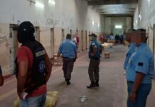 5 internos ingresaron a una celda y asesinaron a un preso en Villa Las Rosas