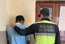 Detenido por robar un celular dentro de un colectivo