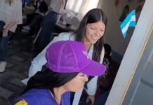 Increparon a Emilia Orozco durante una visita de campaña en Coronel Cornejo