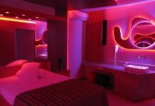 Una pareja detenida por clavarle un puñal en el ojo a un joven en un “telo” de Orán