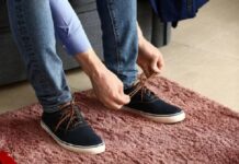 Robo un par de zapatillas y lo agarro la Policía cuando intentaba ponérselas