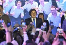 Javier Milei relanza el Gobierno luego de un categórico triunfo de La Libertad Avanza y el llamado a formar alianzas