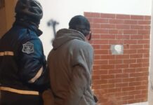 Lo sorprendieron robando la rueda de auxilio de una Toyota en Caseros e Islas Malvinas