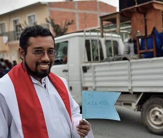 Confirman la condena del cura Luis Alberto Sanjines de la parroquia de Villa Primavera por abuso sexual