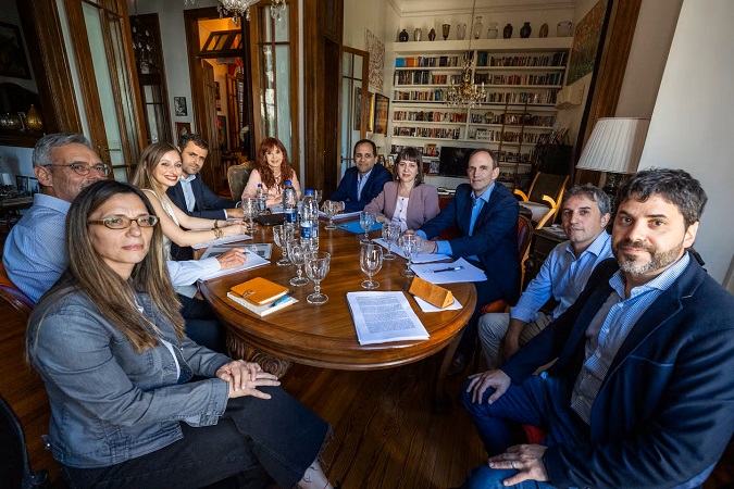 la presa cristina con economistas