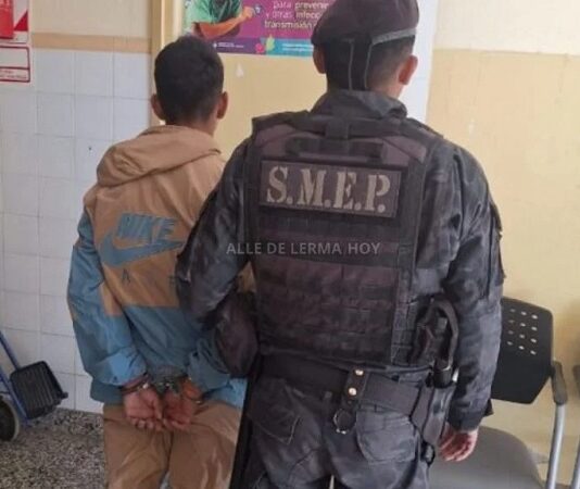 Sorprendido por la Policía con las manos en la masa