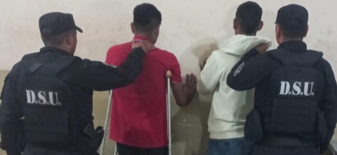 ladrones con muletas