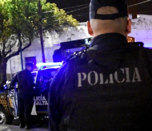 Policía condenado a 7 años de prisión e inhabilitación por delitos de abuso sexual y grooming