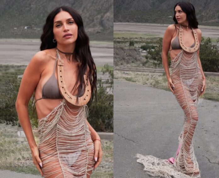 Zaira con vestido Wichi