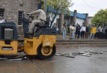 Destruyen caños de escape secuestrados en controles viales en Rosario de la Frontera