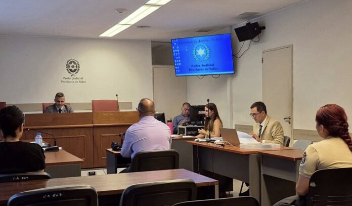 juicio mujer que prendio fuego a su pareja