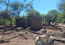 Un rayo destruyo una precaria vivienda en Quebrachal