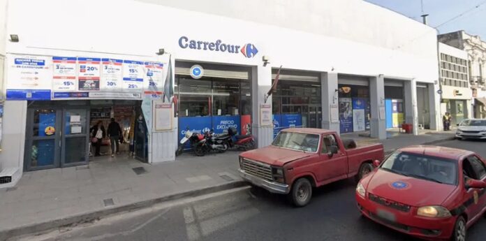 carrefour de la 20 de febrero