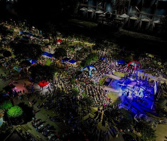 R° de la Frontera vivió una verdadera fiesta popular con el Concurso de Sándwiches de Milanesa y la pre Chaya