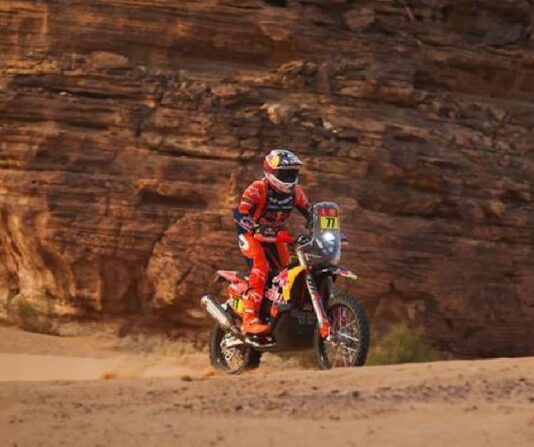 El salteño Luciano Benavides ganó la quinta etapa del Rally Dakar en la categoría motos