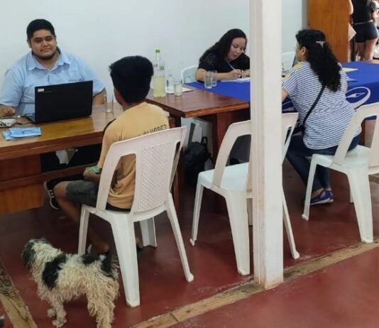 Más de 250 estudiantes renovaron el pase libre de SAETA en El Carril