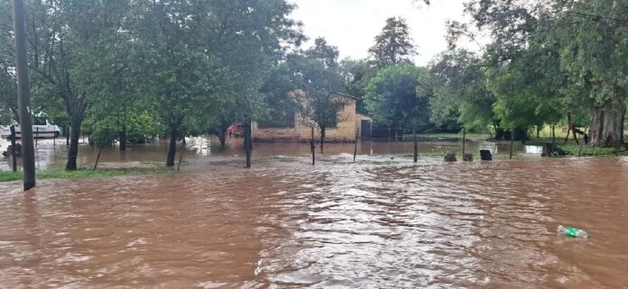 inundaciones en el galpon