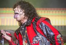 Preocupación por la salud de La Mona Jiménez durante su primer show del año: “Me quedé sin aire”