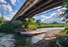 Cedió uno de los pilares del viejo puente sobre el Arenales en el acceso a Santa Lucía