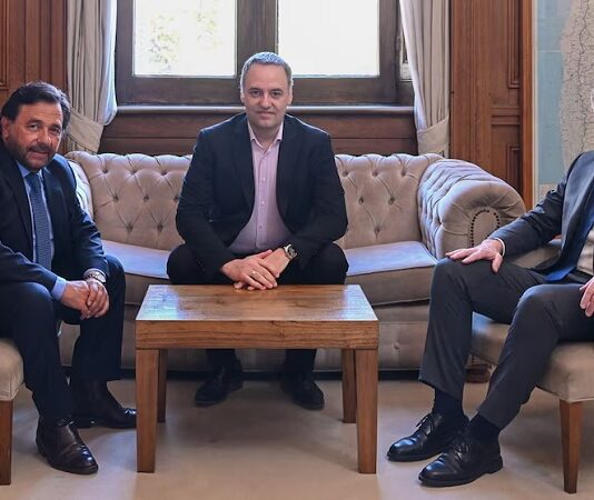 Santilli llamó a Sáenz para suspender la reunión de gobernadores que buscaban cambios en Ganancias