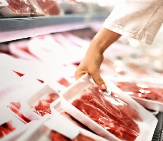 Los cortes de carne subieron más de 60% en 12 meses y el consumo cayó al menor nivel en 20 años